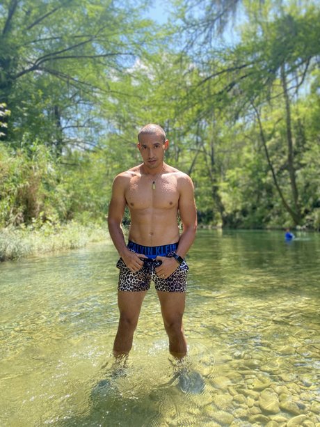 Carlos Mateo Leyva pornstar exclusive photo