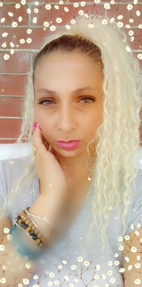 u9649146 nice model pics