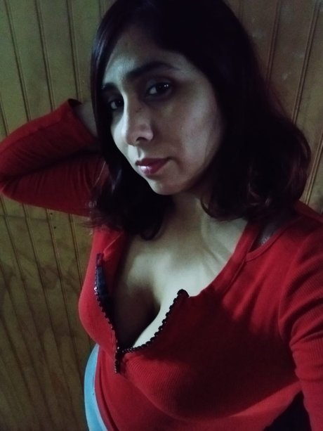 Nadia Amigo star top picture