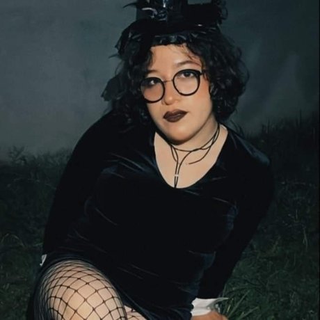 Moon Moon uwu adult model photos