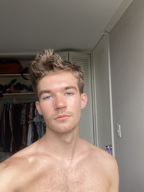 Hole Therapy star art pics