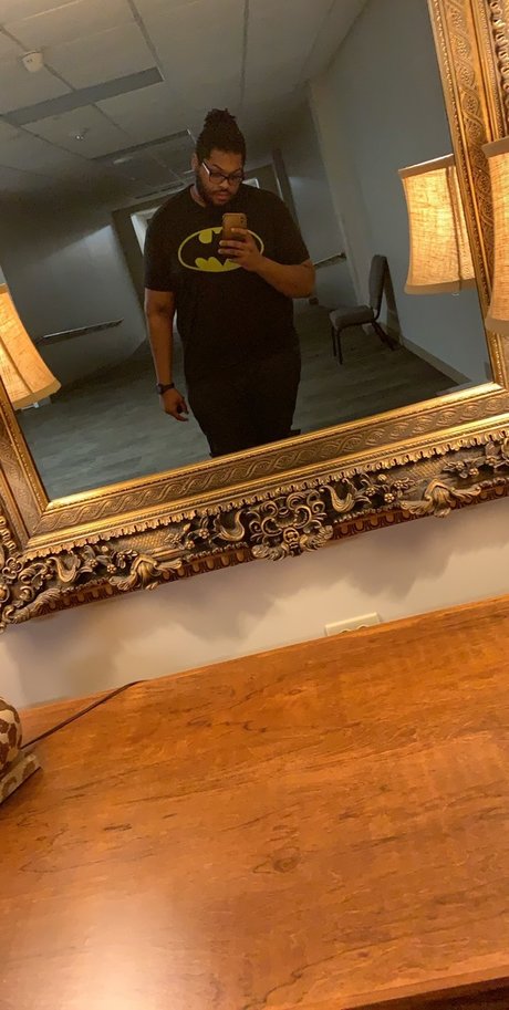 Monsieur Gemini star nudes picture