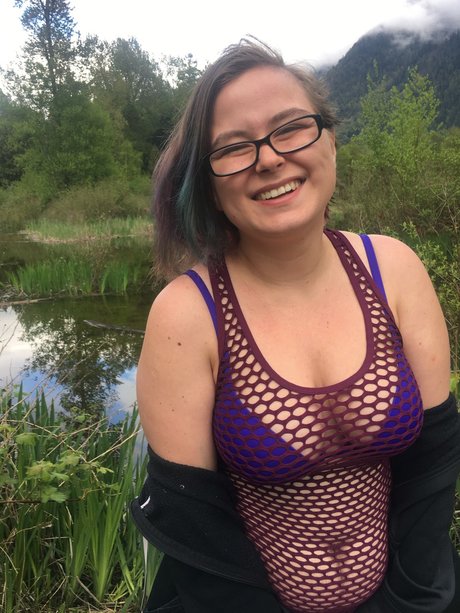 Monkeeybutt naked star photo