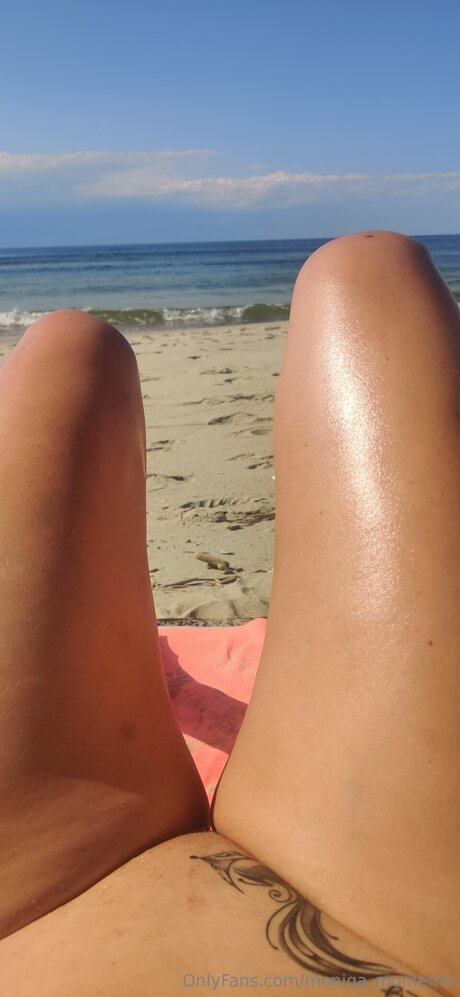 Moniqa sexy model picture