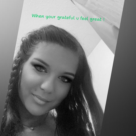 Jamie Castillo pretty model picture