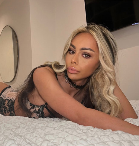 tgirl onlyfans nude picture