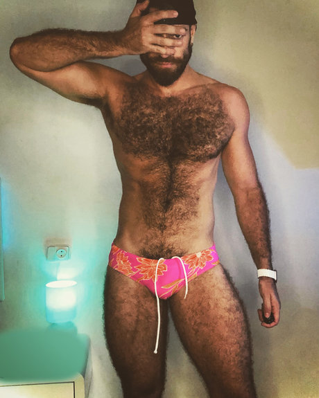 MoLines XX model erotic photos