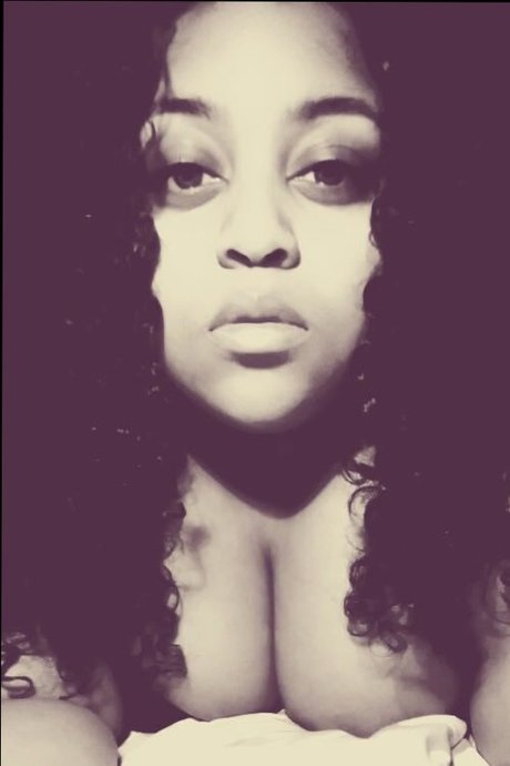 MokkaCakezz erotic star pictures