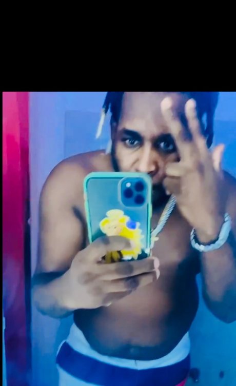 MR BLACK LA FAMA model xxx gallery