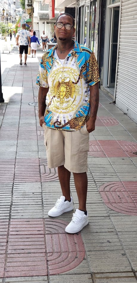 moyeto perla adult actress picture