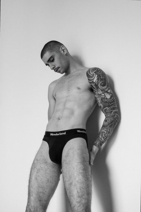 Motorista Matheus hot model images