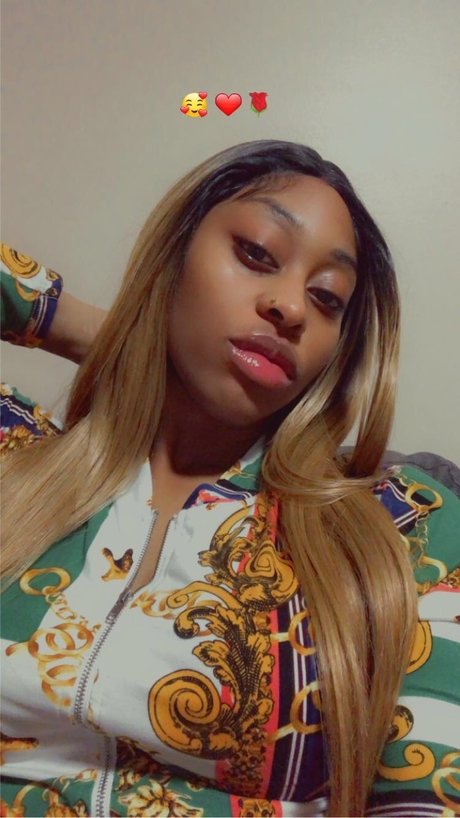 Her Only Obsession model art galleries