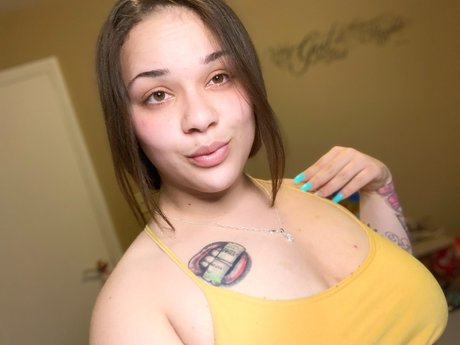 SkySky free pornstar photo