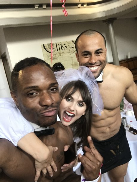 _Gigolo King_ model top picture