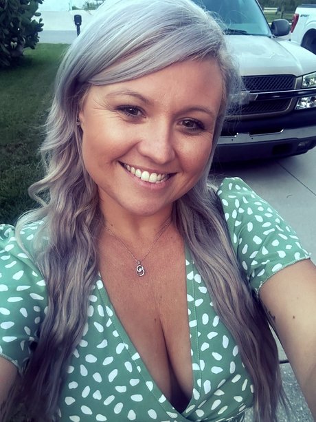 HairGoddess69 star top pic