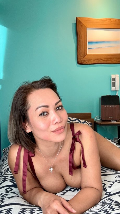 Gigi the Sexy Grandma hd pornstar galleries