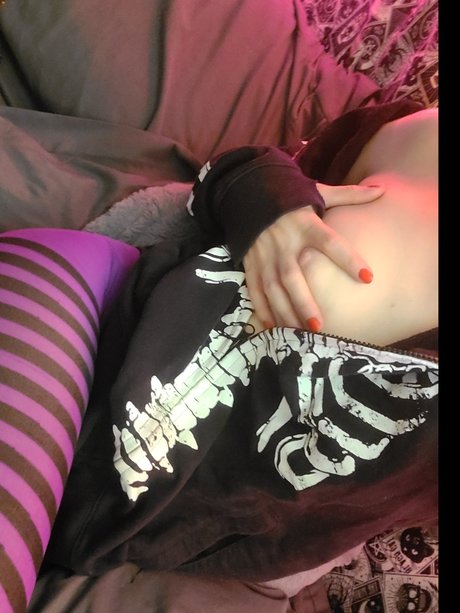 Smokey naked star pictures