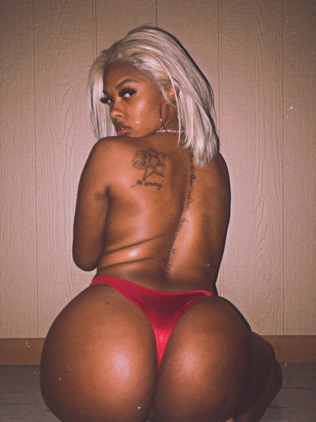 Harley Venom_ pornstar beautiful photo