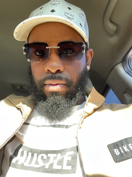 u22601931 hot star image