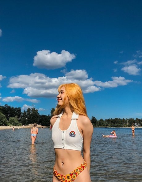 muminwannaplayed erotic actress pics