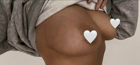 enirevesfree pornographic model photos