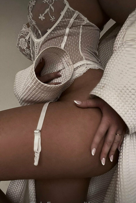 blonde wife onlyfans art naked img