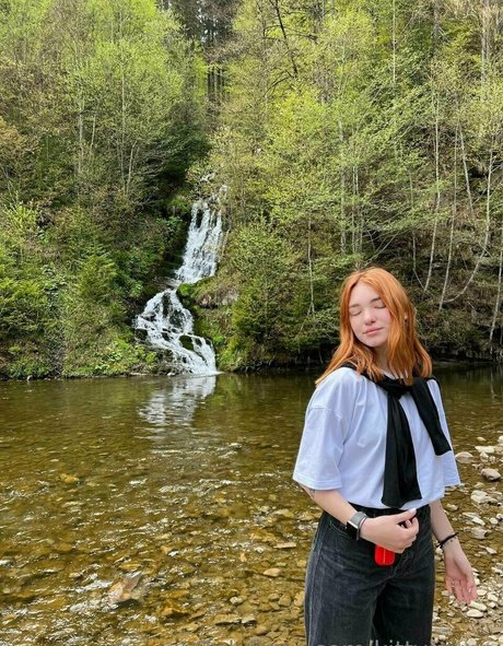 kittyjaynn model sexy photo