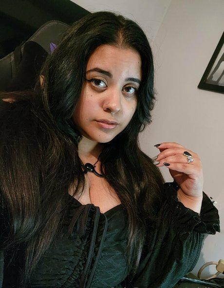 adriivy high quality actress images