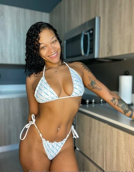 katgoddesstease nude star pics