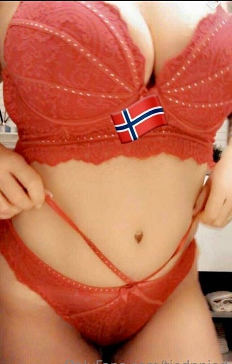 tiednpied pornstar sex pictures