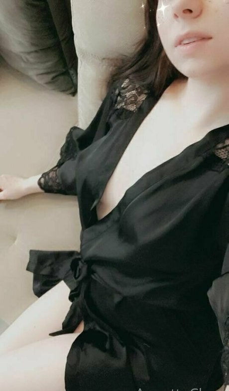 annettechan free star img