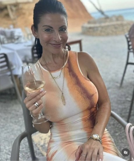 Janina Tregambe porn model image