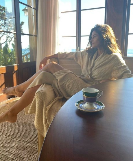 Cindy Crawford hot actress picture