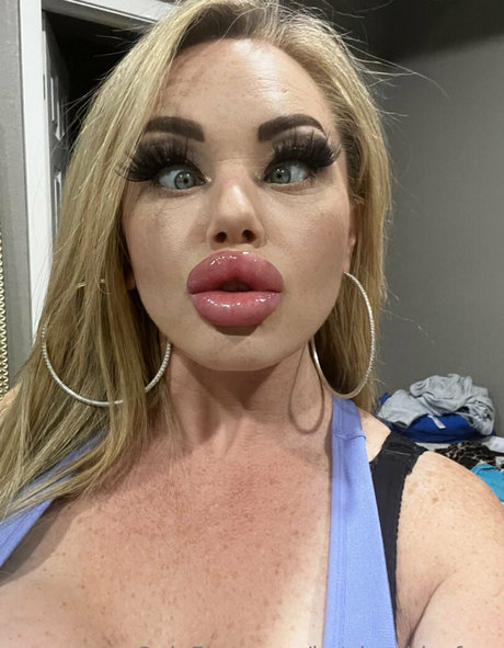 katrinathiccfree pornstar erotic img