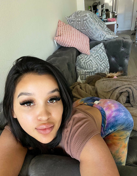 belicenaamor model sexy archive