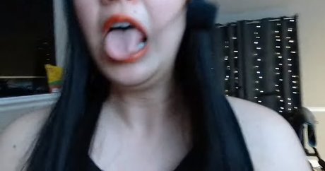 Xraygirl sex model pic