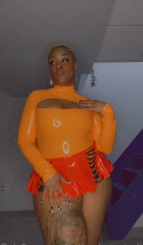 latina milf onlyfans naked image