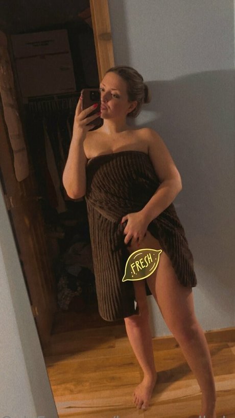 browneyedbabe14 hd model img