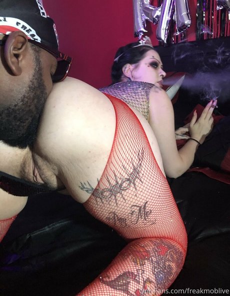 freakmoblive pornstar top archive