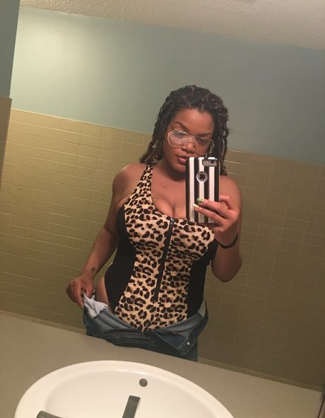 freelearalove pornstar nice archive