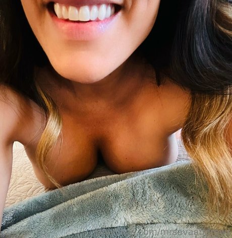 MrsAvaAndrews pornstar exclusive picture