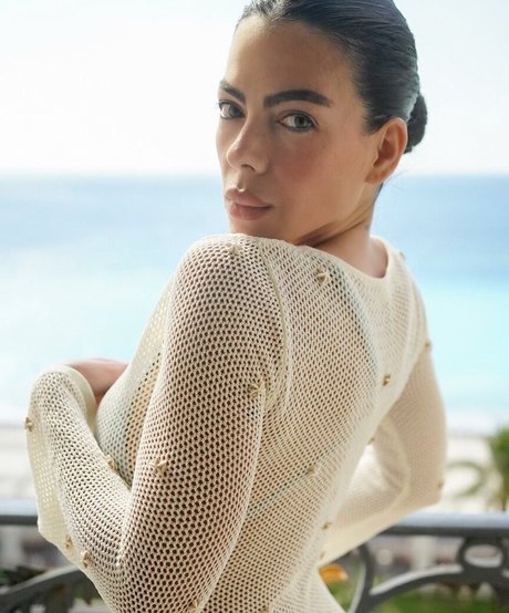 danellaurbaytv pretty model photo