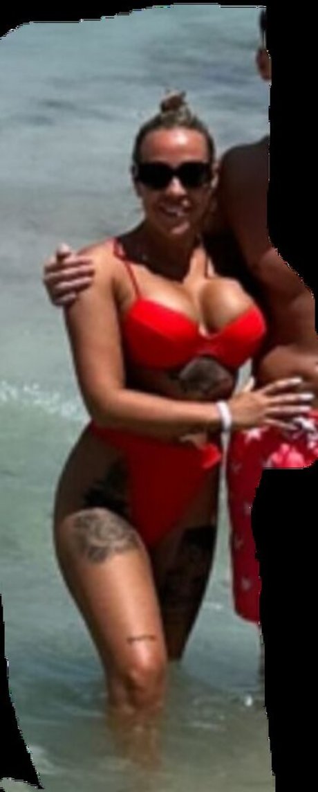 Stephanie Davis model pic