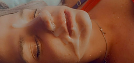 the444thday model sex photo