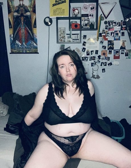 influencer girls onlyfans perfect pics