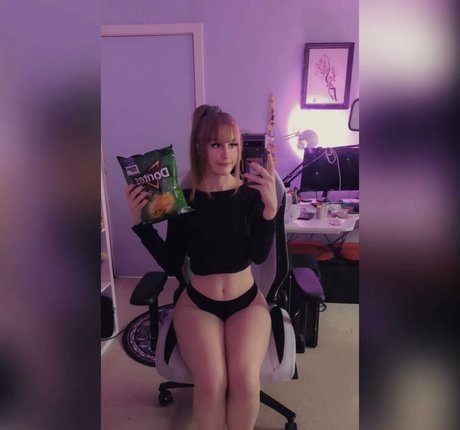 RaeRaeSenpai porn star images