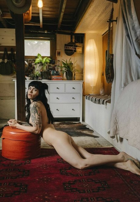 TheBadSloth model art pics