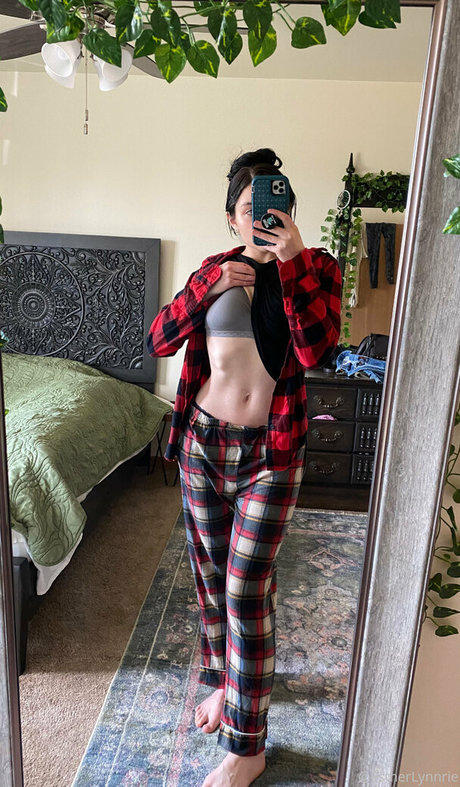 estherlynnriefree star pic