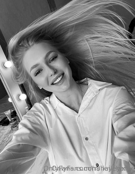 haileycherry adult star pic