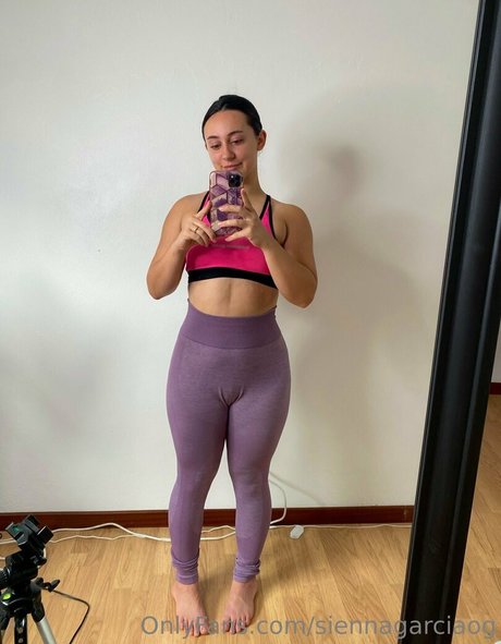 siennagarciaog star naked pictures